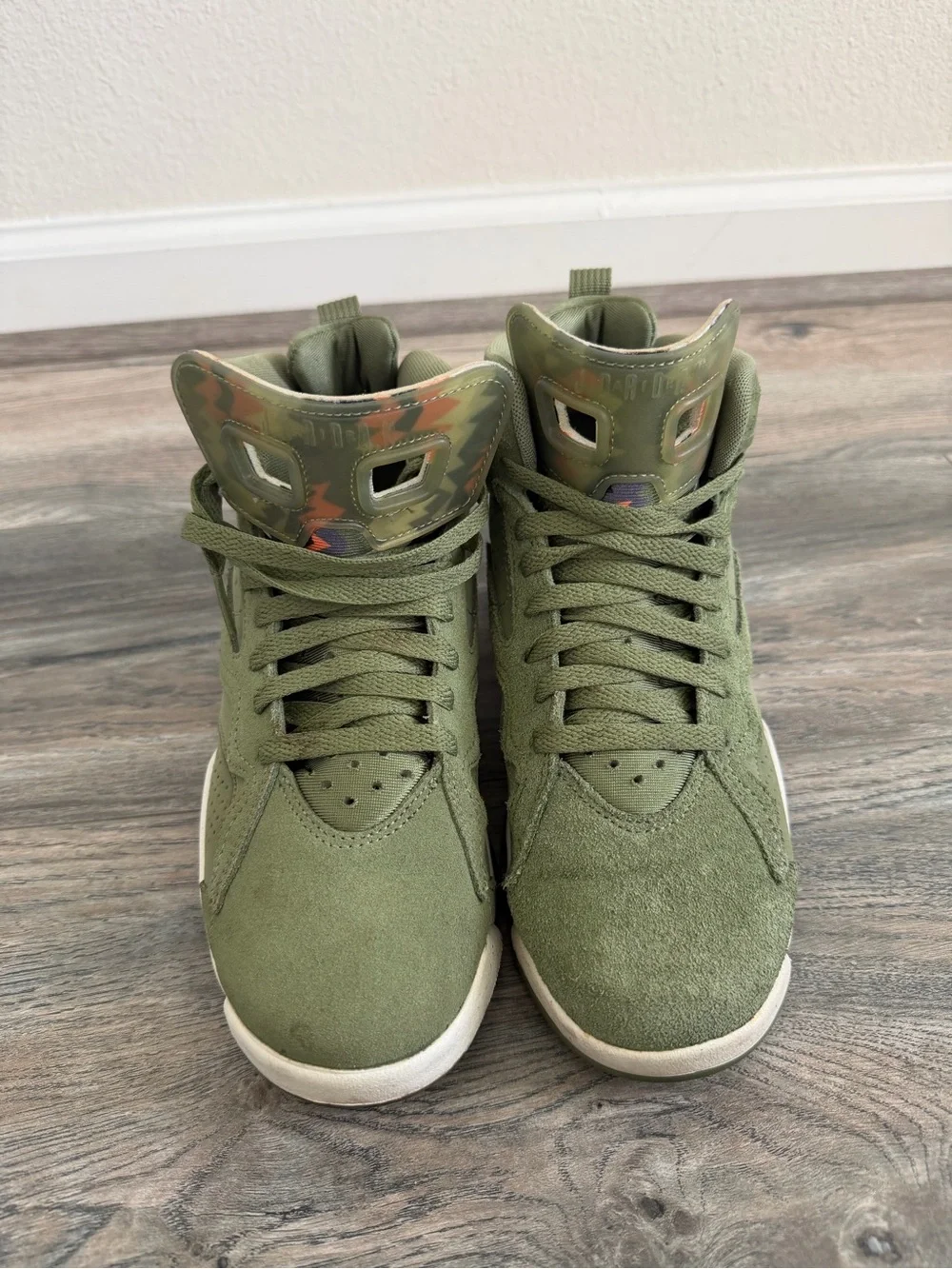 Jordan Kids Olive Green and Orange Camo Sneakers
